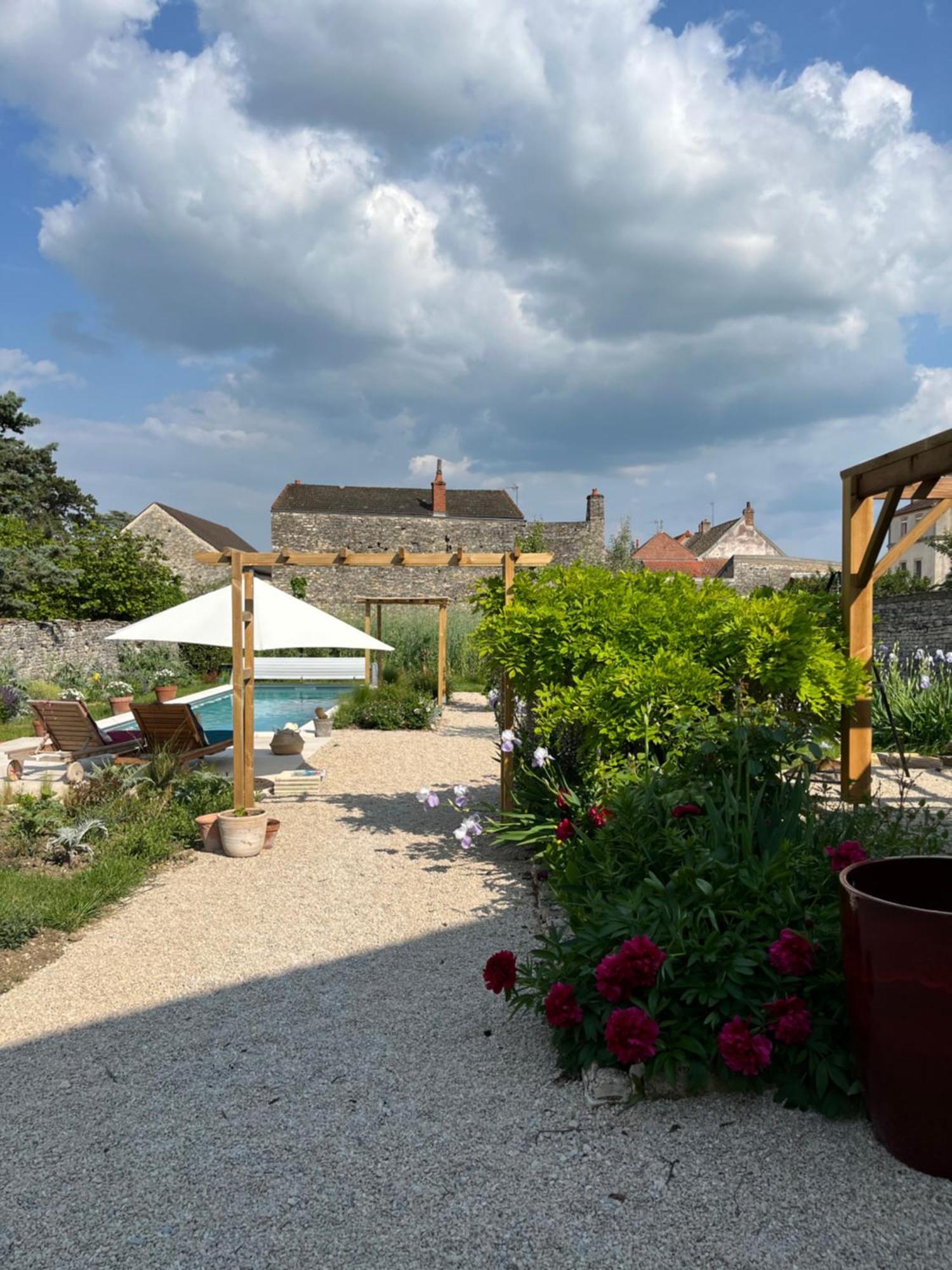 Le Gite De Tassigny Meursault Exterior foto